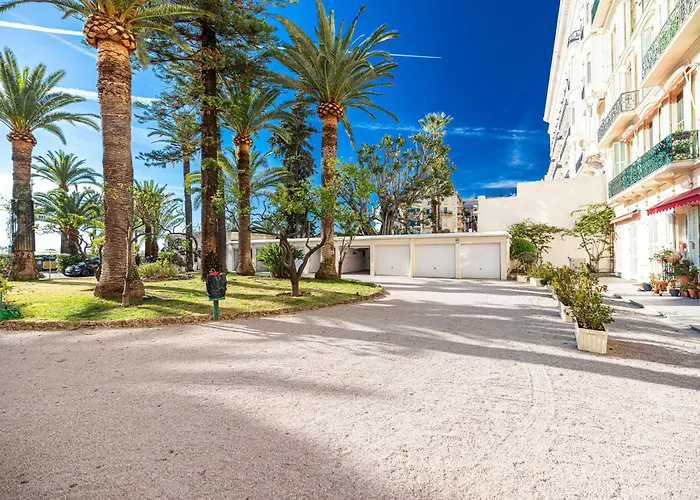 アパート Regina - Happy