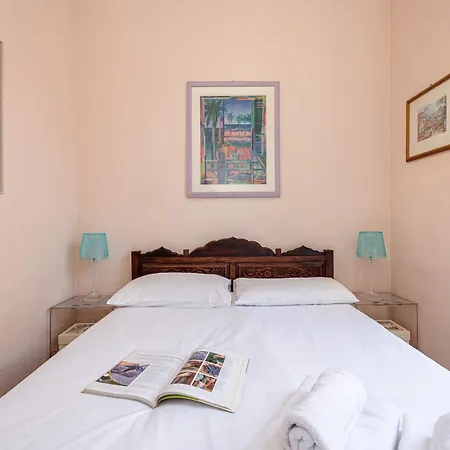 Regina - Happy * Menton