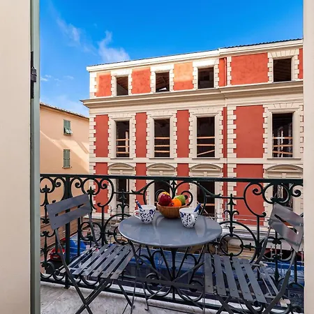 Regina - Duplex In Heart Of - Happy Apartment